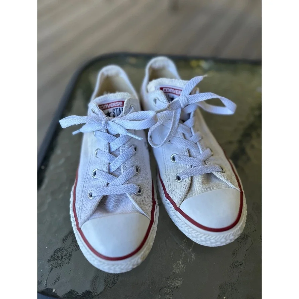 Converse Kids All Star Canvas Sneakers White Low Top Lace Up Youth Sz 2‎ Shoes
